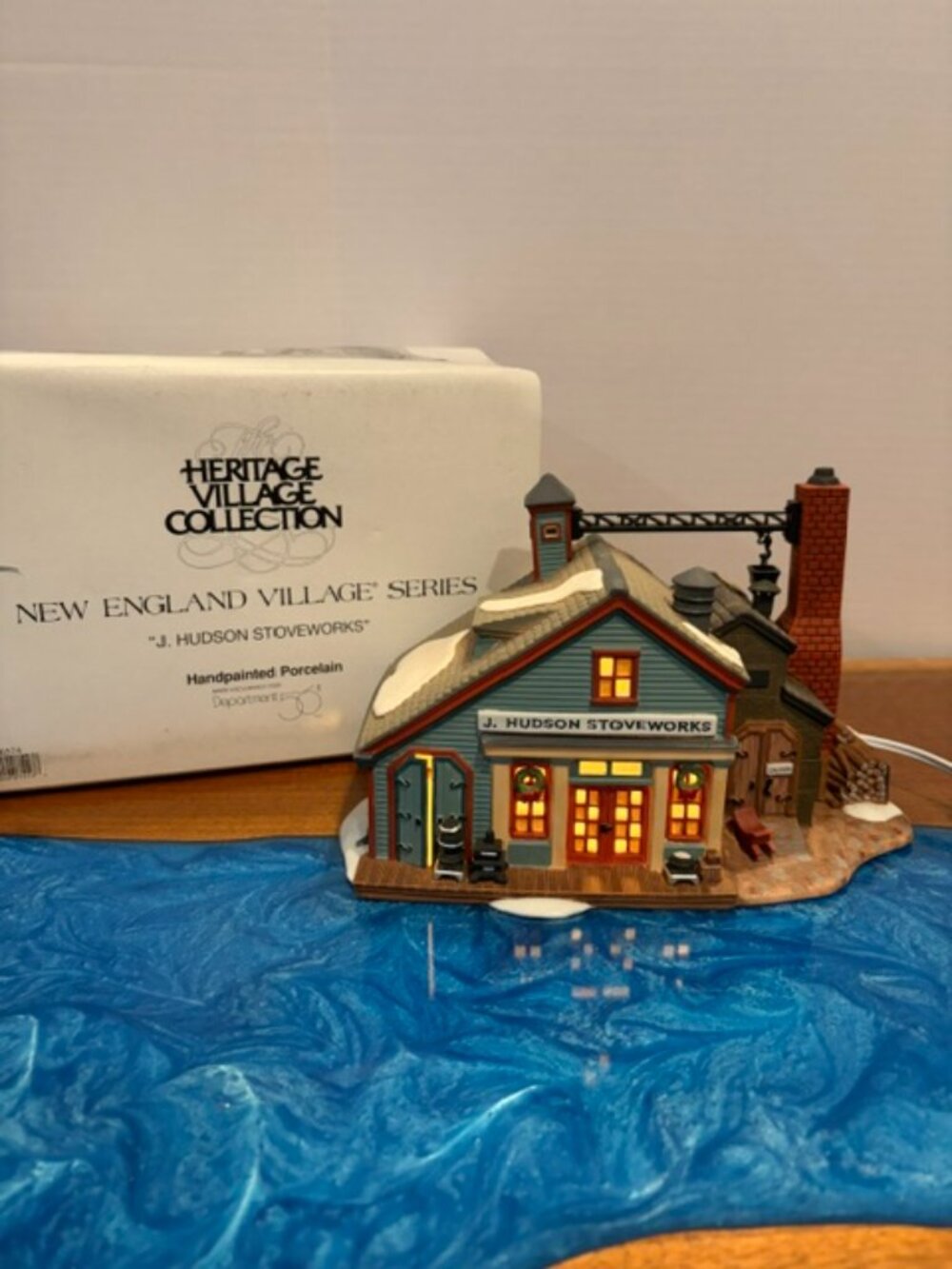 Dept 56 New England Series J. Hudson Stoveworks Heritage Village 56574 with Box